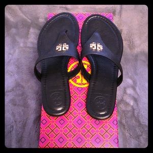 Tory Burch Black Gold Laura Flat Thong Size 5